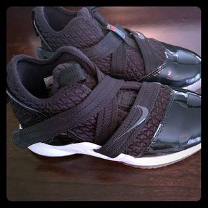 Boys Nike Basketball Sneaker